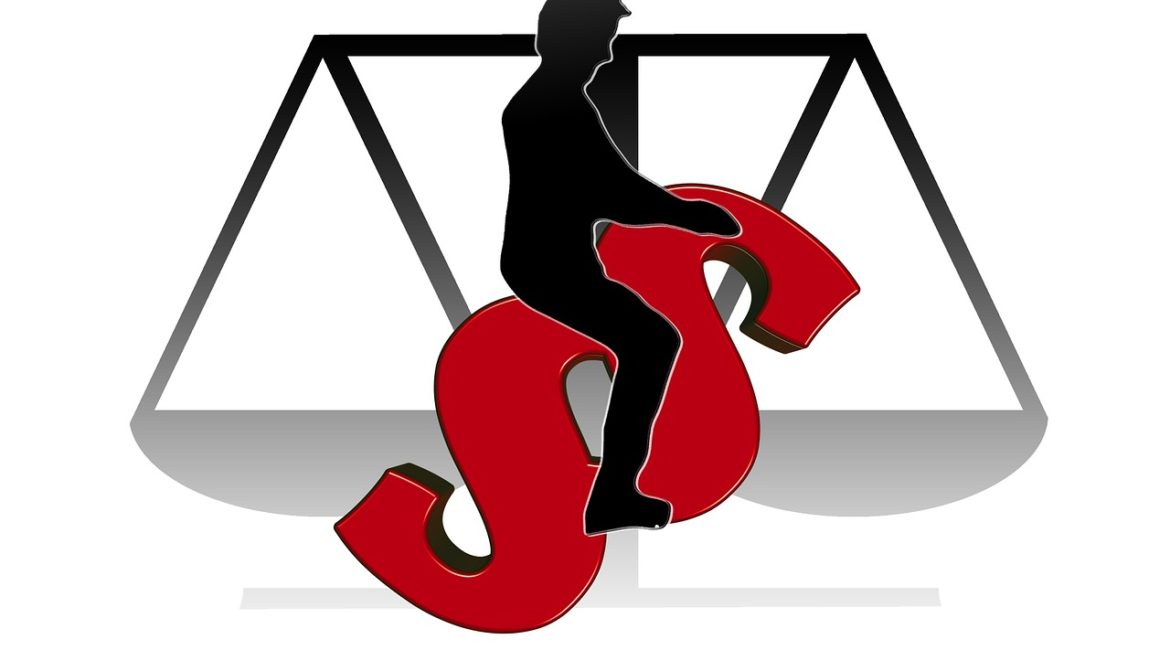 FACTORS TO CONSIDER WHEN CHOOSING A LAWYER